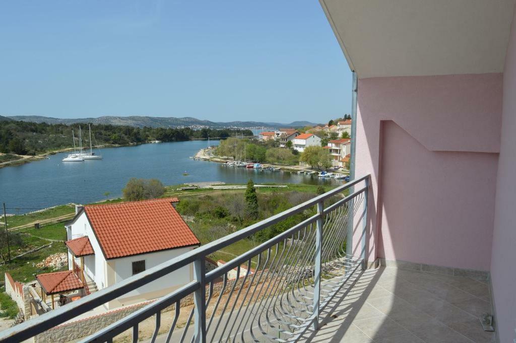 Apartmani Slavica Šibenik Kültér fotó